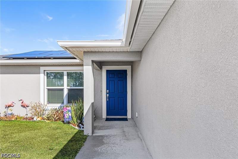 3 bedroom SingleFamilyResidence at 9032 Meadow Cir, Port Labelle, Labelle — photo 3