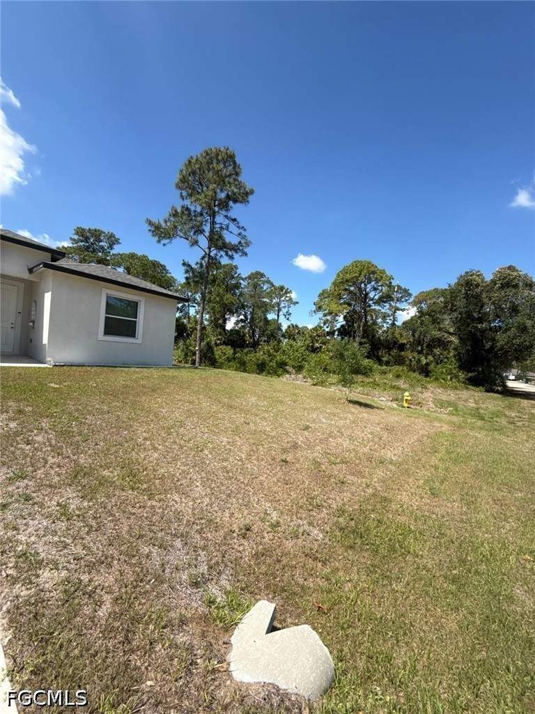 3 bedroom SingleFamilyResidence at 5020 Myrtlewood Rd N, Port Labelle, Labelle — photo 3