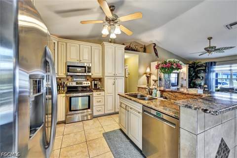 2442 SW Embers Ter, Cape Coral FL - photo 13 of 25