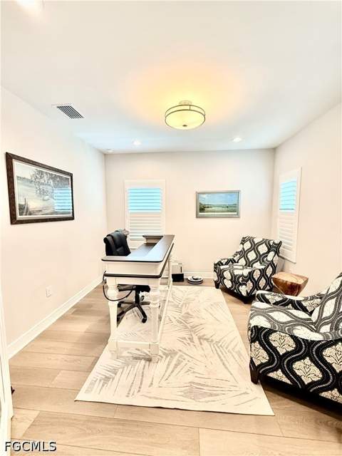 3050 Heritage Pines Dr, Fort Myers FL - photo 10 of 29