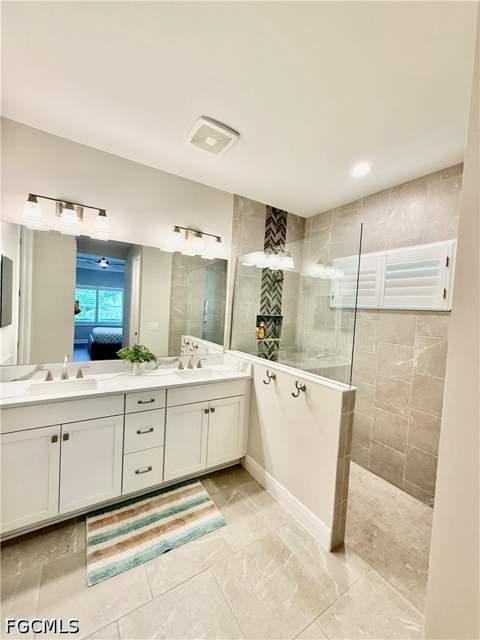 3050 Heritage Pines Dr, Fort Myers FL - photo 9 of 29