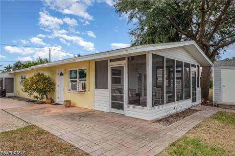 4818 Regal Dr, Bonita Springs FL - photo 17 of 22