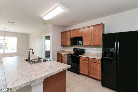 630 SW 23rd St, Cape Coral FL - photo 6 of 15