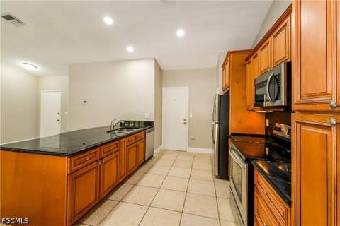 225 SW 37th St, Cape Coral FL - photo 7 of 15