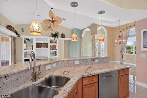 8356 Southwind Bay Cir, Fort Myers FL - photo 17 of 44