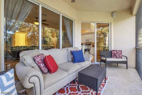 6050 Jonathans Bay Cir 102, Fort Myers FL - photo 14 of 41