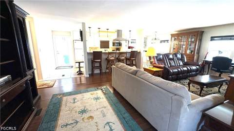 748 Park Ave, North Fort Myers FL - photo 8 of 43