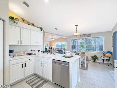 7631 Woodland Bend Cir, Fort Myers FL - photo 15 of 31