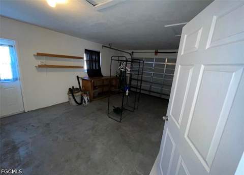 25 Estate Dr, North Fort Myers FL - photo 10 of 20