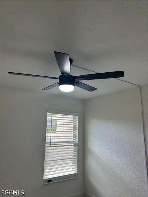 16251 Dublin Cir 104, Fort Myers FL - photo 15 of 31