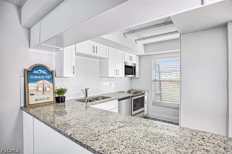 2 bedroom Condominium at 16251 Dublin Cir 104, Sanibel Way Condo, Fort Myers — photo 5