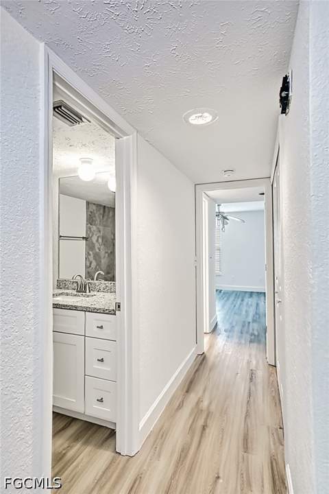 16251 Dublin Cir 104, Fort Myers FL - photo 6 of 31