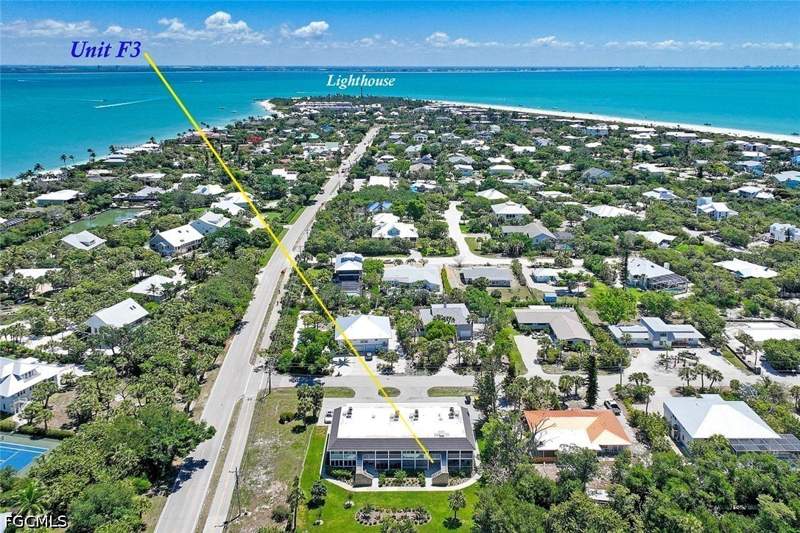 2 bedroom Condominium at 561 Periwinkle Way F3, Captains Walk, Sanibel — photo 2