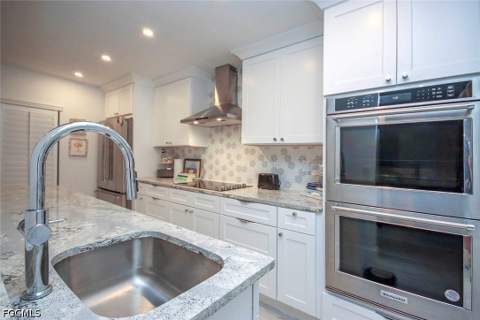 561 Periwinkle Way F3, Sanibel FL - photo 6 of 26