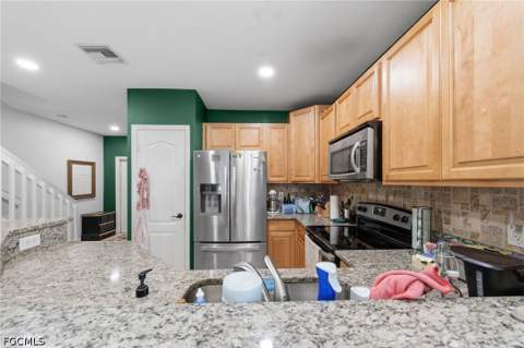 8587 Athena Ct, Lehigh Acres FL - photo 10 of 38