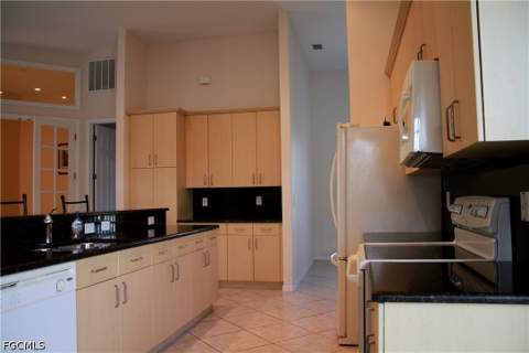 4213 SW 14th Pl, Cape Coral FL - photo 10 of 36