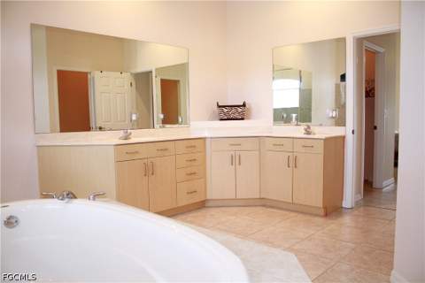 4213 SW 14th Pl, Cape Coral FL - photo 20 of 36