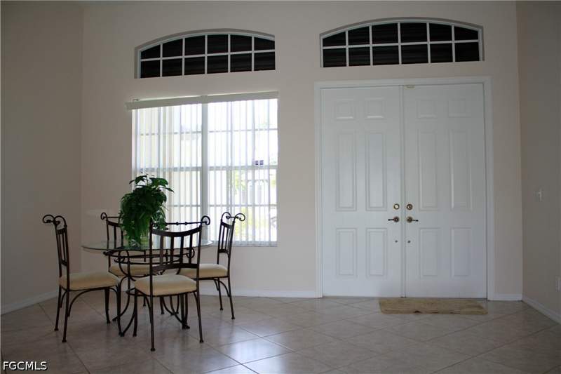 3 bedroom SingleFamilyResidence at 4213 SW 14th Pl, Cape Coral, Cape Coral — photo 3