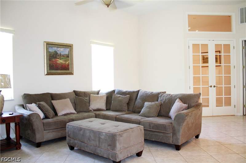 3 bedroom SingleFamilyResidence at 4213 SW 14th Pl, Cape Coral, Cape Coral — photo 5