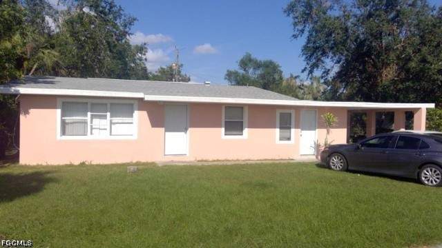 2 bedroom SingleFamilyResidence at 2335 Dora ST, JEFFCOTTS WM ADD, Fort Myers — photo 1