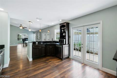 14875 Crescent Cove Dr, Fort Myers FL - photo 10 of 23