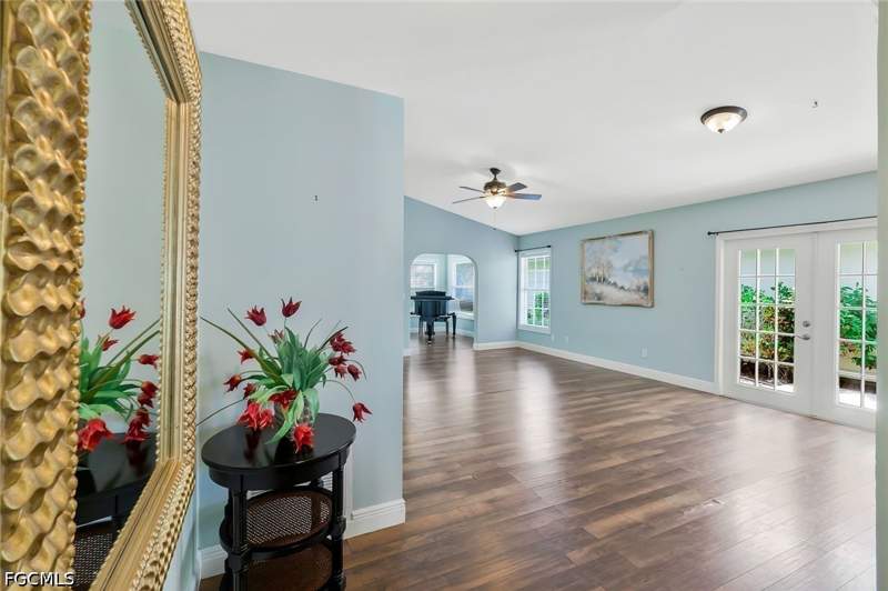 2 bedroom Detached at 14875 Crescent Cove Dr, Crooked Pond, Fort Myers — photo 3