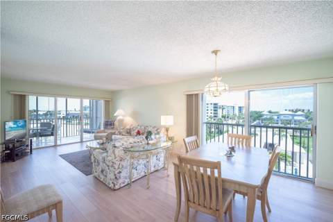6900 Estero Blvd 401, Fort Myers Beach FL - photo 8 of 35