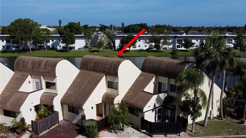 2 bedroom Condominium at 1168 Lake McGregor Dr 1D, Carissa Condo, Fort Myers — photo 2
