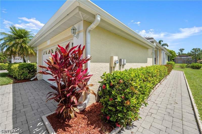 2 bedroom Attached at 7737 Haverhill Ct, The Shores, Naples — photo 3