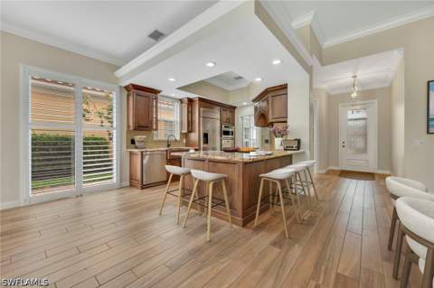 7558 Garibaldi Ct, Naples FL - photo 8 of 34