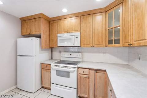 5563 Foxlake Dr, North Fort Myers FL - photo 10 of 44
