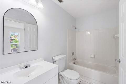 5563 Foxlake Dr, North Fort Myers FL - photo 20 of 44