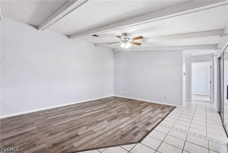 2 bedroom SingleFamilyResidence at 5563 Foxlake Dr, Foxmoor Lakes, North Fort Myers — photo 4