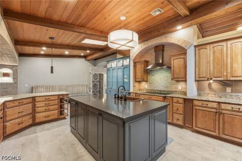 1250 Florida Ave, Fort Myers FL - photo 8 of 36