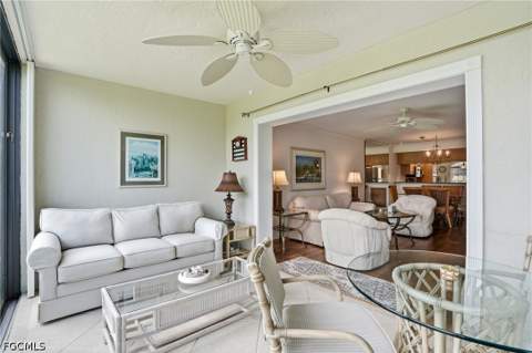 7300 Coventry Ct 606, Naples FL - photo 10 of 37