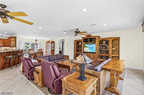 14221 Clubhouse Dr, Bokeelia FL - photo 6 of 40
