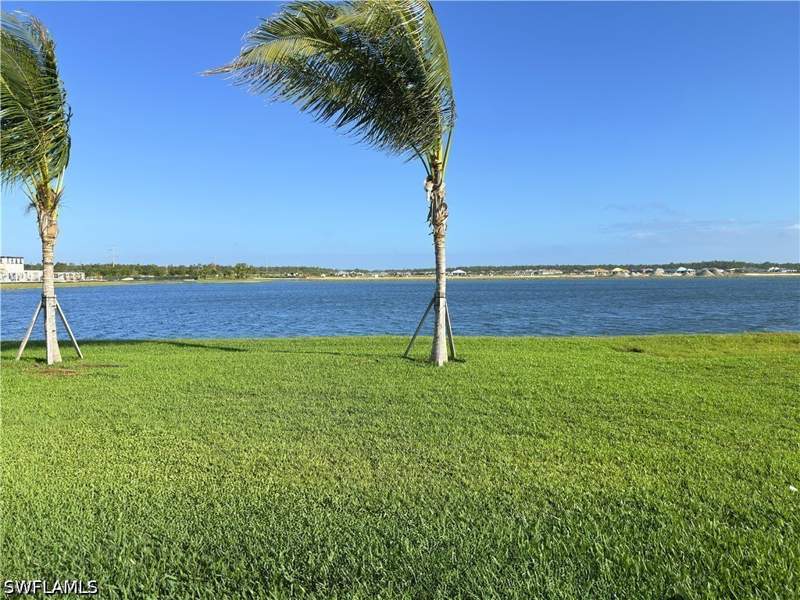 5 bedroom SingleFamilyResidence at 9077 Wisteria Way, Seven Shores, Naples — photo 5
