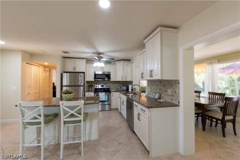 3810 Estero Bay Ln F6, Naples FL - photo 11 of 31
