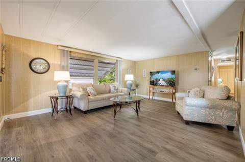 101 Elise Dr, Fort Myers FL - photo 10 of 37