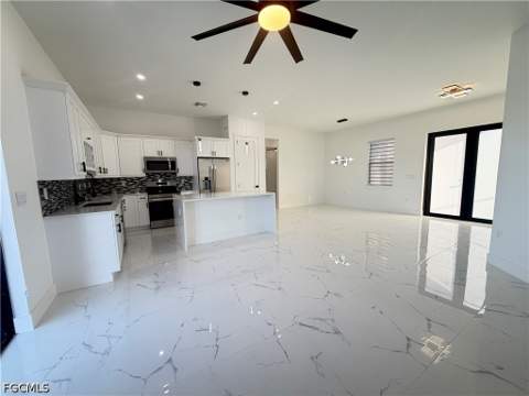 615 SW 22nd Ter, Cape Coral FL - photo 10 of 19