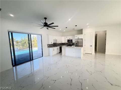 615 SW 22nd Ter, Cape Coral FL - photo 11 of 19