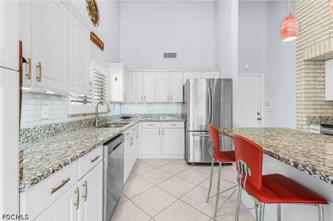 920 SE 33rd St, Cape Coral FL - photo 12 of 36
