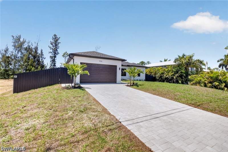 4 bedroom SingleFamilyResidence at 4226 NE 23rd Pl, Cape Coral, Cape Coral — photo 2
