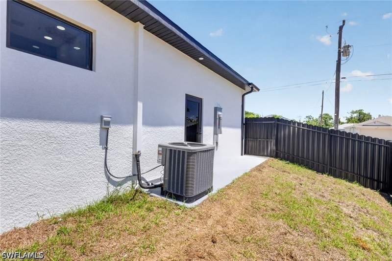 4 bedroom SingleFamilyResidence at 4226 NE 23rd Pl, Cape Coral, Cape Coral — photo 5