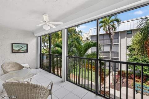 788 Park Shore Dr C25, Naples FL - photo 10 of 32