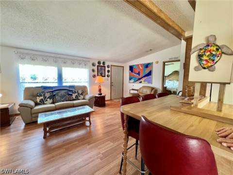 573 Cape Florida Ln, Naples FL - photo 11 of 27