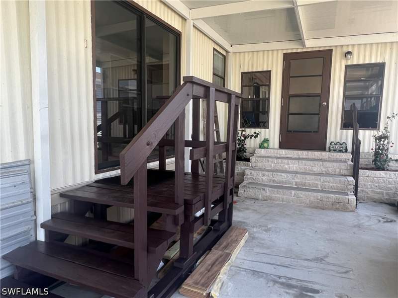 3 bedroom ManufacturedHome at 573 Cape Florida Ln, Naples Mobile Estates, Naples — photo 4