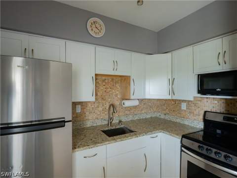 190 N Collier Blvd N7, Marco Island FL - photo 8 of 23