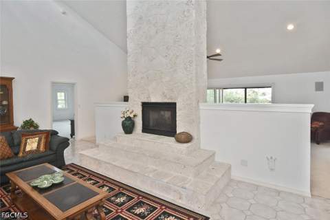 7226 Hendry Creek Dr, Fort Myers FL - photo 9 of 50