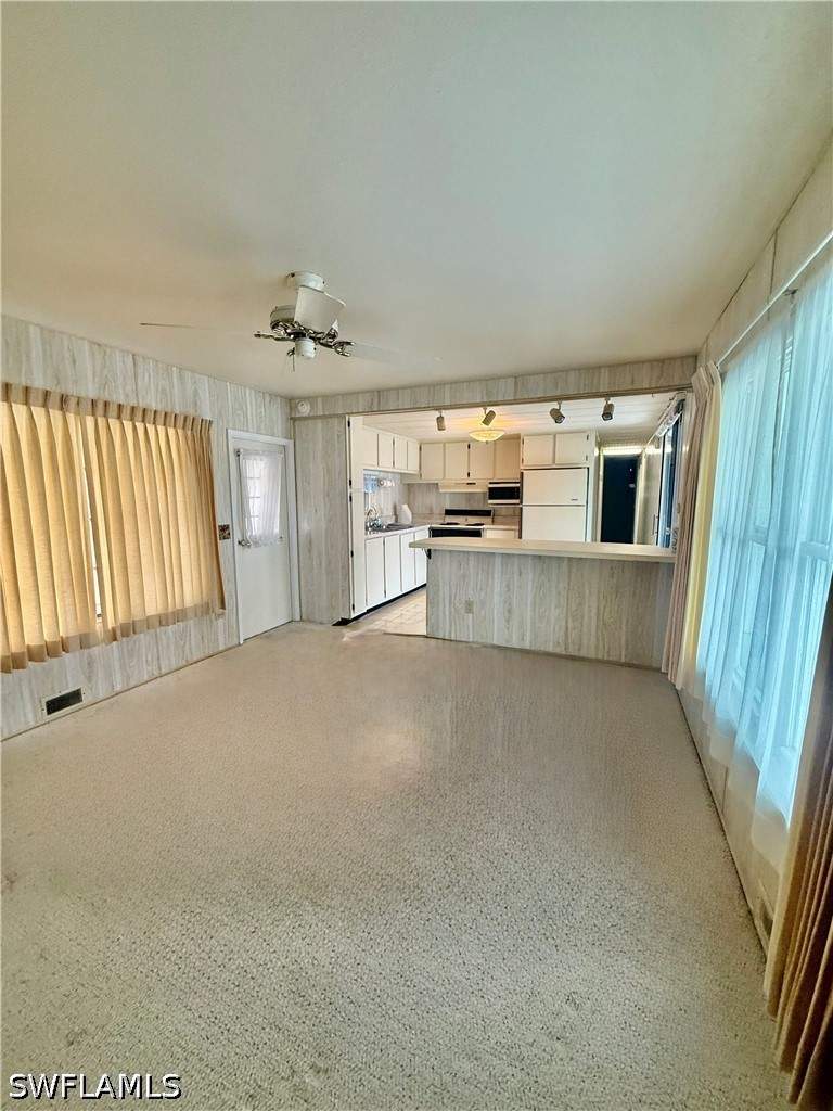 2 bedroom ManufacturedHome at 514 Monte Carlo Ln, Riviera Colony, Naples — photo 5